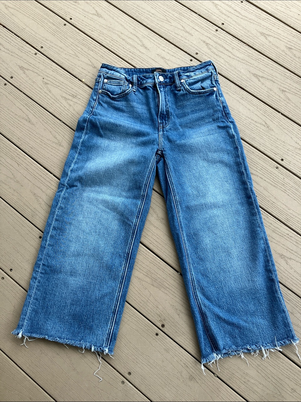 Quince Bella Relaxed Frayed Hem Denim Jeans - Blue